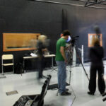 zoom sur la photo "Etudiants sur le plateau"