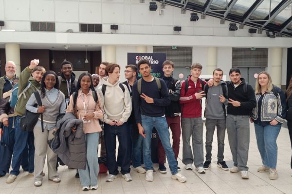 Les étudiants de BUT2 GEII en immersion au Salon Global Industrie : une sortie pédagogique riche en découvertes