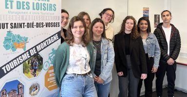 Nos étudiantes de licence professionnelle Métiers du Tourisme et des Loisirs ont échangé avec des apprentis de BTS Tourisme en 2ème année.